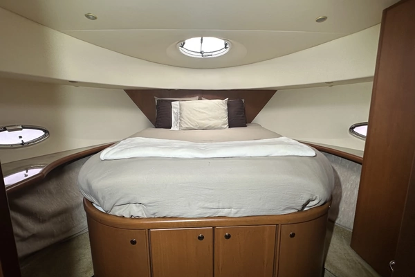 Silverton 43 Motor Yacht Yacht For Sale