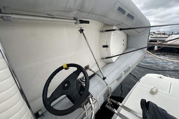 Anchors Oy Vay 43ft Silverton Yacht For Sale