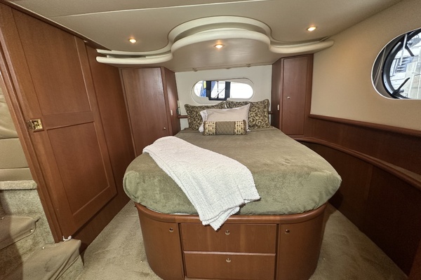 Anchors Oy Vay 43ft Silverton Yacht For Sale