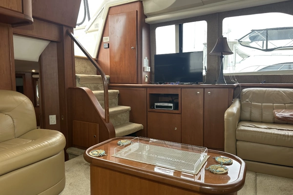 Silverton 43 Motor Yacht Yacht For Sale