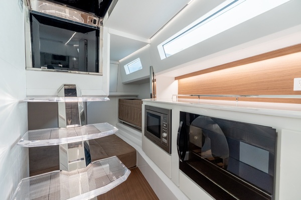 Got Wood 43ft Evo Marine Yacht For Sale