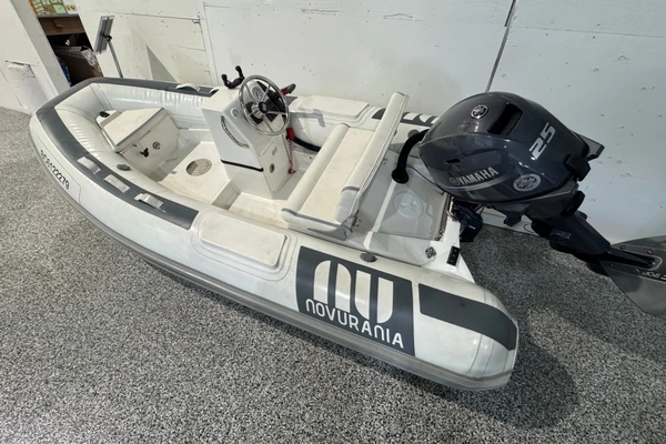 11-ft-Novurania-2016-335DL- Vancouver  Canada  yacht for sale