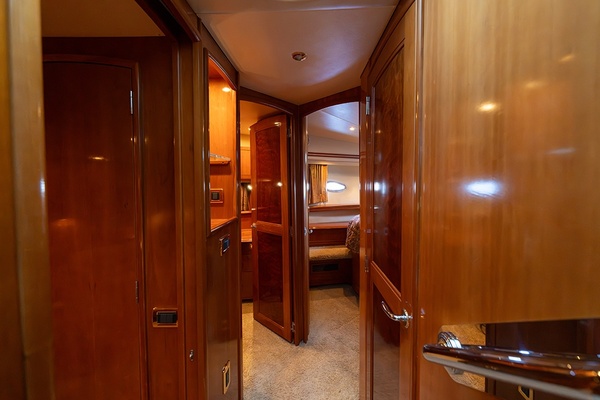 KAE BELLA 56ft Carver Yacht For Sale