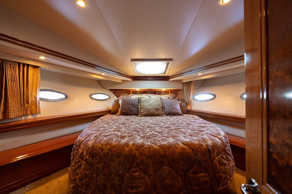KAE BELLA 56ft Carver Yacht For Sale