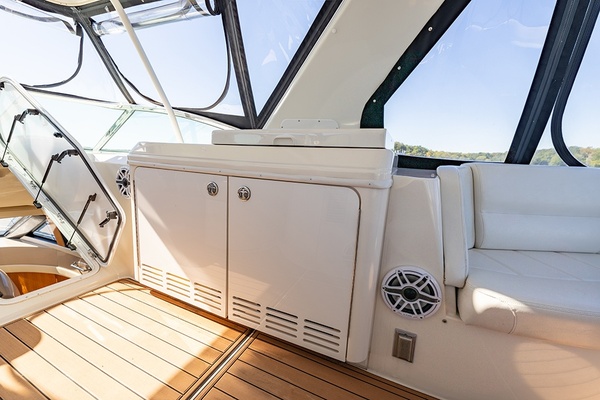 KAE BELLA 56ft Carver Yacht For Sale