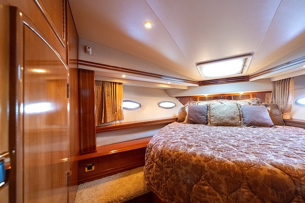 KAE BELLA 56ft Carver Yacht For Sale