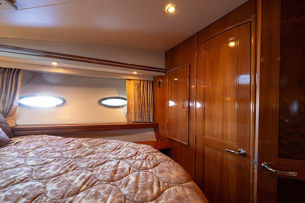 KAE BELLA 56ft Carver Yacht For Sale
