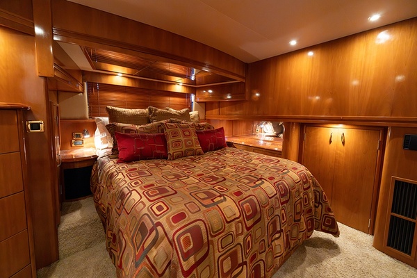 KAE BELLA 56ft Carver Yacht For Sale