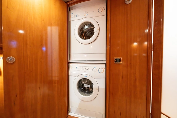 Carver 56 Voyager Yacht For Sale