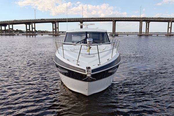 41ft Cruisers Yachts Yacht For Sale