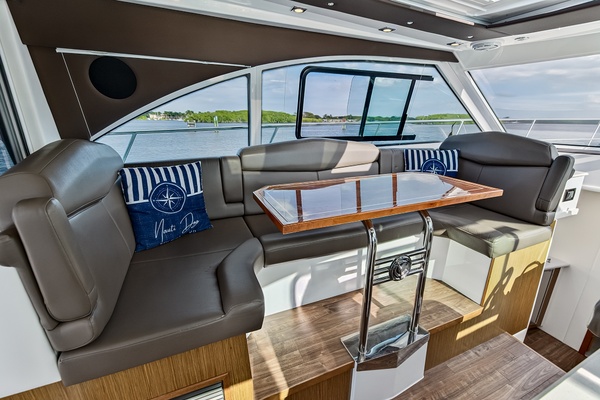 41ft Cruisers Yachts Yacht For Sale