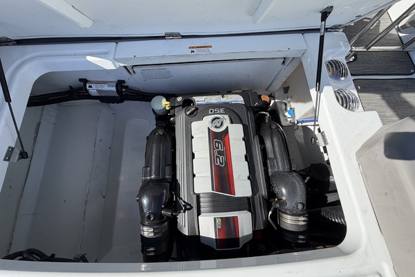 SHELL YEA    26ft Four Winns Yacht For Sale