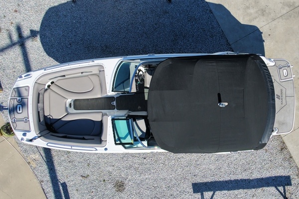 SHELL YEA    26ft Four Winns Yacht For Sale