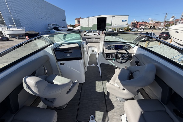 SHELL YEA    26ft Four Winns Yacht For Sale