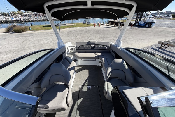 SHELL YEA    26ft Four Winns Yacht For Sale