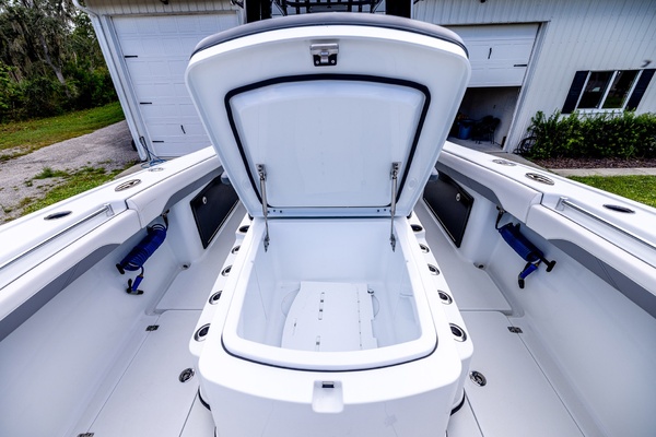 DECOY 36ft Yellowfin Yacht For Sale