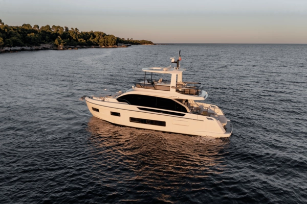 62-ft-Azimut-2027-Fly 62- Pompano Beach Florida United States  yacht for sale