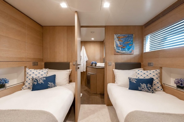 SANCTUARY 109ft Lynx Yacht For Sale