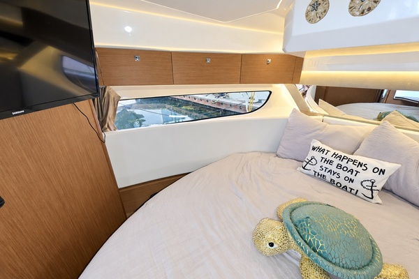 34ft Jeanneau Yacht For Sale