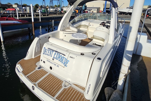 26ft Sea Ray Yacht For Sale