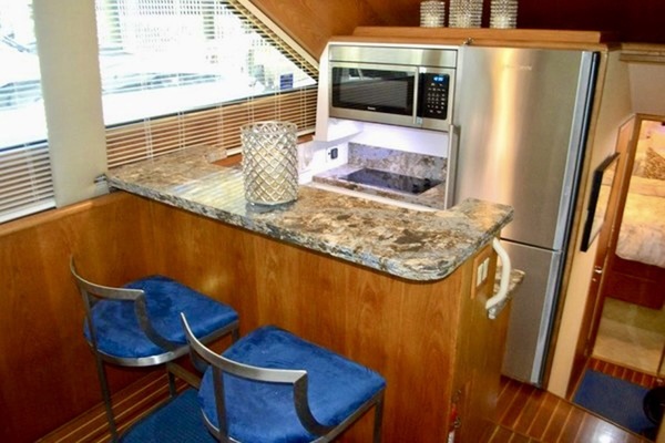 SALTY DOG 39ft Hatteras Yacht For Sale