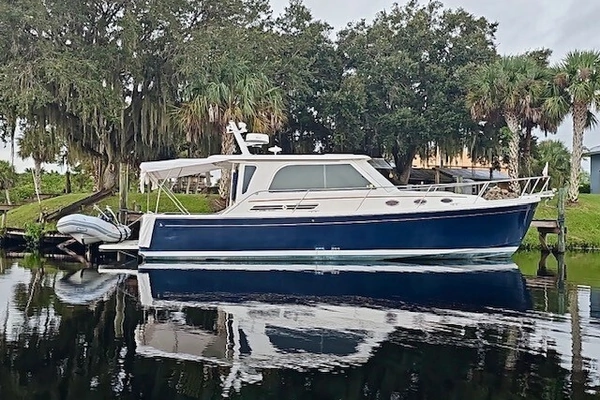 Back Cove 37 Yacht For Sale