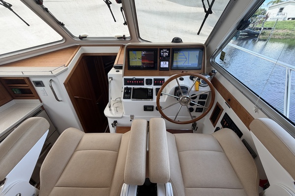 RUN THE GAMUT 37ft Back Cove Yacht For Sale