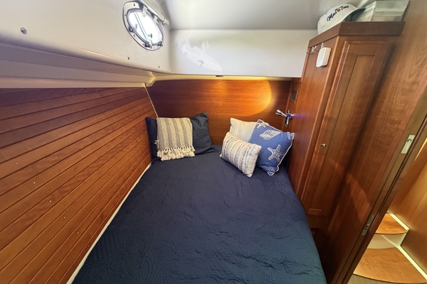 RUN THE GAMUT 37ft Back Cove Yacht For Sale