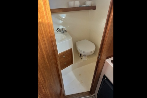 FAT SUE 32ft Albemarle Yacht For Sale