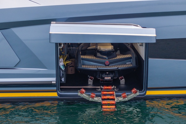 GOOD ENERGY 70ft Vanquish Yachts Yacht For Sale