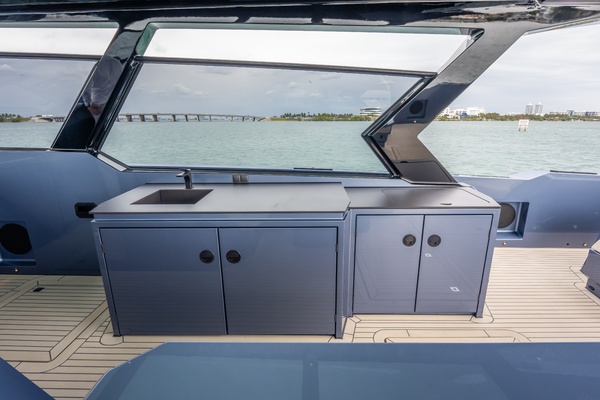 GOOD ENERGY 70ft Vanquish Yachts Yacht For Sale