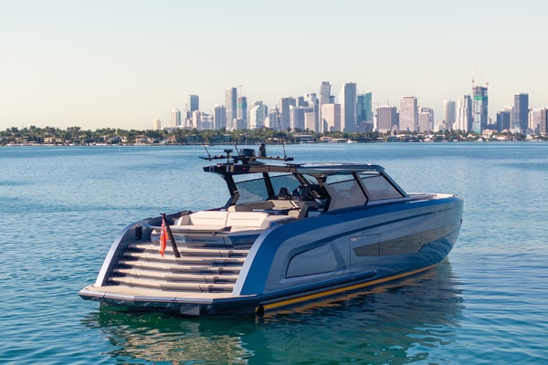 GOOD ENERGY 70ft Vanquish Yachts Yacht For Sale