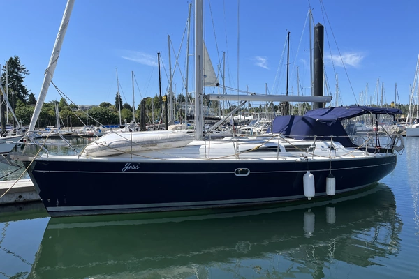 38-ft-Jeanneau-2002-Sun Odyssey 40- Vancouver  Canada  yacht for sale