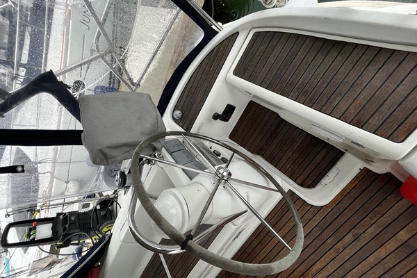 38ft Jeanneau Yacht For Sale