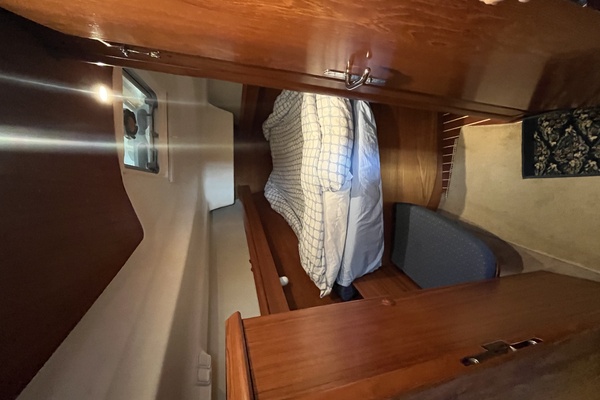 38ft Jeanneau Yacht For Sale