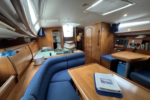38ft Jeanneau Yacht For Sale
