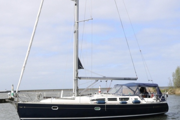 38ft Jeanneau Yacht For Sale