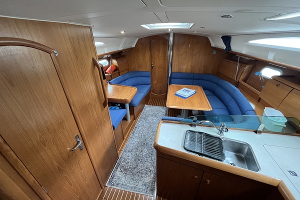 38ft Jeanneau Yacht For Sale