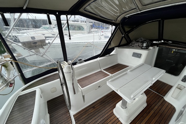 38ft Jeanneau Yacht For Sale