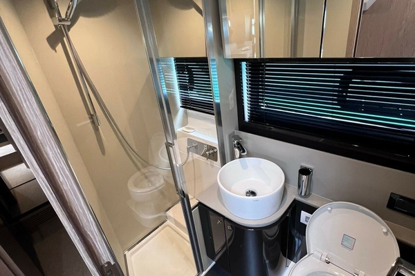 2025Azimut 51 ft Atlantis 51   CAYENA