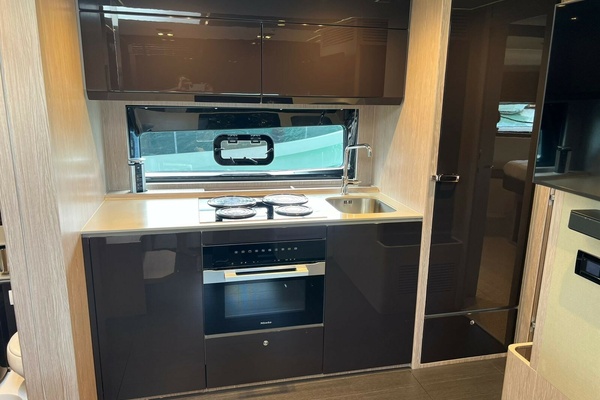 2025Azimut 51 ft Atlantis 51   CAYENA