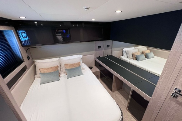 2025Azimut 51 ft Atlantis 51   CAYENA