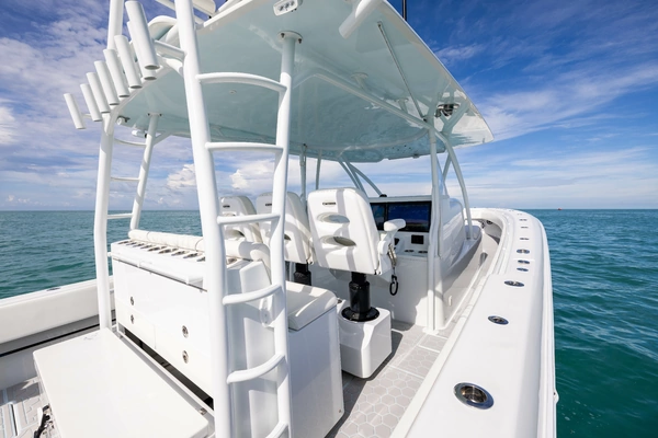 Contender FA Yacht For Sale