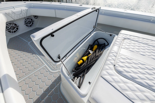 Contender FA Yacht For Sale