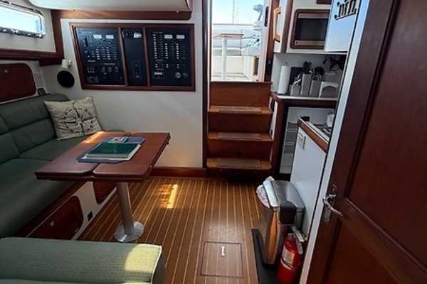 Quest 40ft Legacy Yacht For Sale