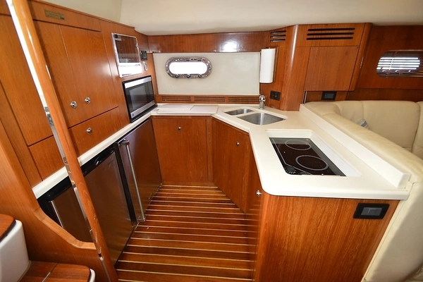 Tiara Yachts 4400 Sovran Yacht For Sale
