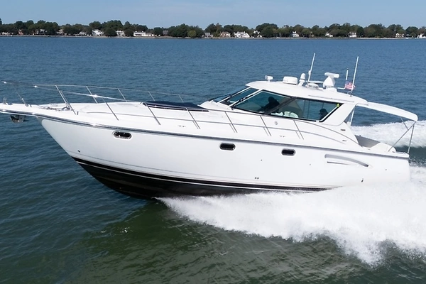 2004 Tiara Yachts 4400 Sovran