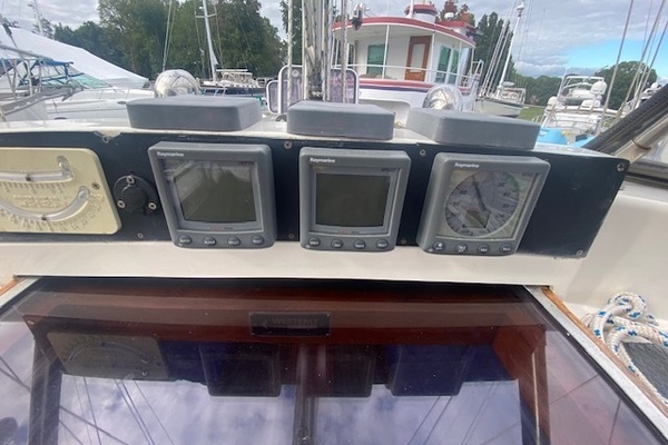 Nightingale 41ft Westerly Yacht For Sale