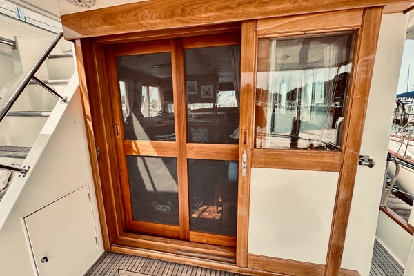 Summer Wind 46ft Grand Banks Yacht For Sale