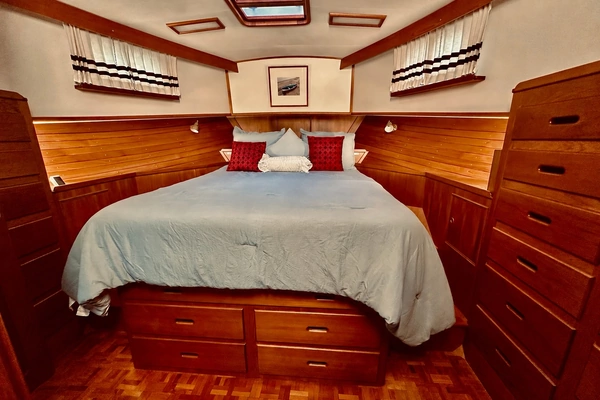 Grand Banks Europa Yacht For Sale